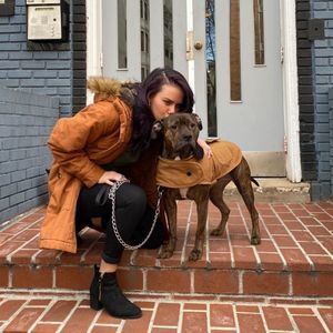 Meet your Posher, Casey